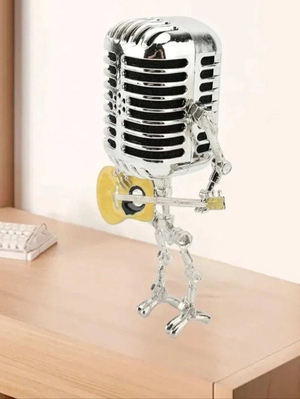 Vintage Microphone Guitar Table Lamp Aluminum - Picture 5 of 7